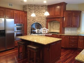 2470 Arnold Palmer Dr in Blaine, MN - Building Photo - Building Photo