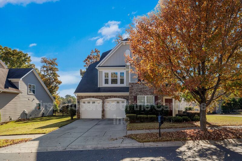 6012 Thorburn Way in Belmont, NC - Building Photo