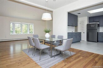 65 Bluebird Ln in Plainview, NY - Building Photo - Building Photo