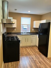 1541 Devereaux Ave, Unit 2nd floor in Philadelphia, PA - Building Photo - Building Photo