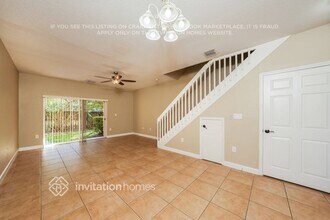 6022 Woodlands Blvd in Tamarac, FL - Building Photo - Building Photo