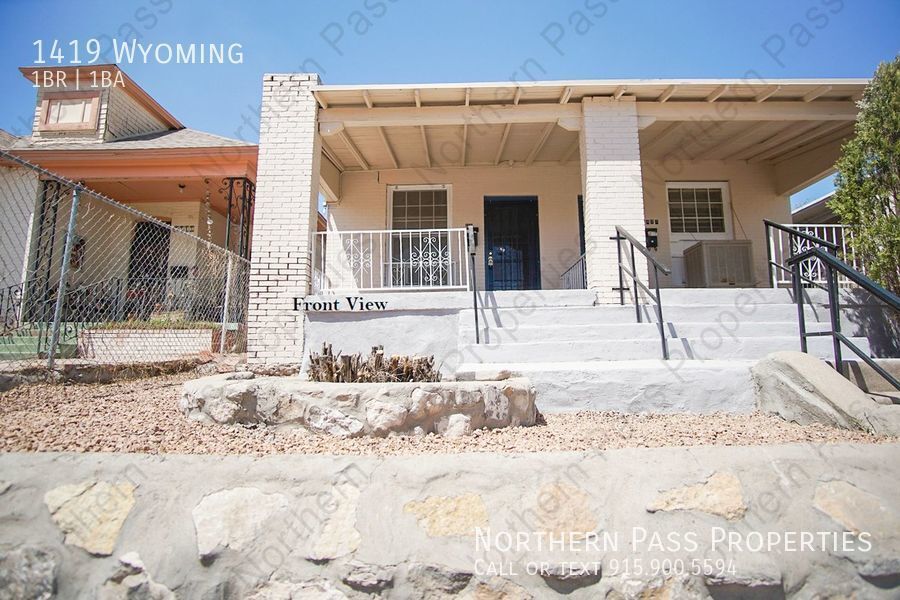 1419 Wyoming Ave in El Paso, TX - Building Photo