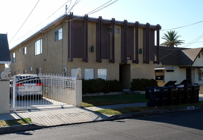 11908 Truro Ave in Hawthorne, CA - Building Photo - Building Photo