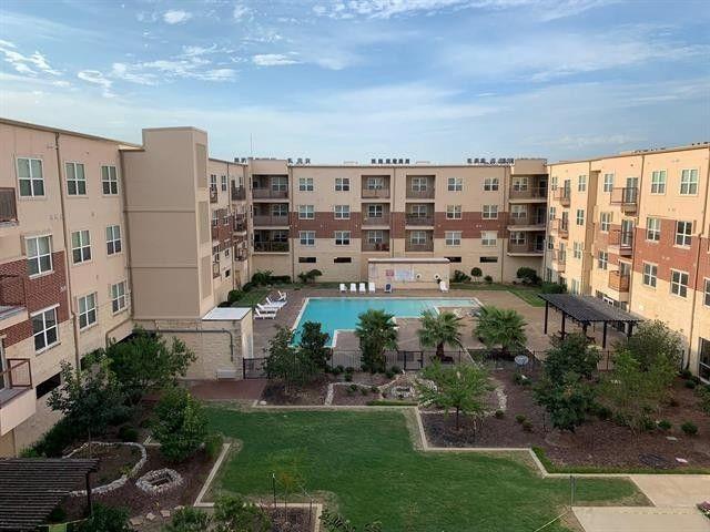 1100 W Trinity Mills Rd-Unit -2017 in Carrollton, TX - Building Photo - Building Photo