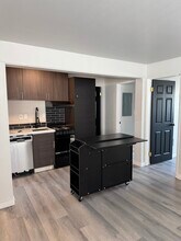 219 Queen Anne Ave N, Unit 304 in Seattle, WA - Building Photo - Building Photo