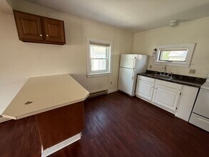 224 Rainbow St in Royalton, VT - Building Photo - Building Photo