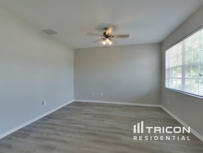 3445 Fiddlers Green Loop in Wesley Chapel, FL - Building Photo - Building Photo