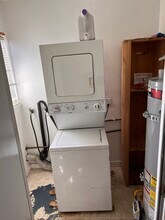 1329 Rose St, Unit B in Berkeley, CA - Building Photo - Building Photo