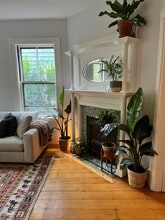 119 Antrim St, Unit 1 in Cambridge, MA - Foto de edificio - Building Photo