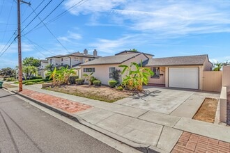 3210 Geronimo Ave in San Diego, CA - Building Photo - Building Photo