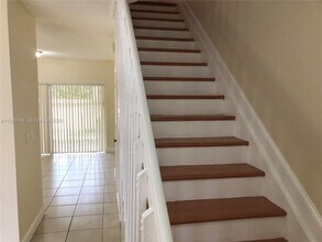 232 S W 122nd Terrace in Pembroke Pines, FL - Building Photo - Building Photo
