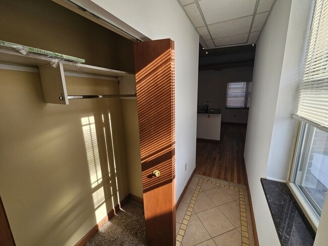 2800 Mayfield Rd in Cleveland Heights, OH - Building Photo - Building Photo