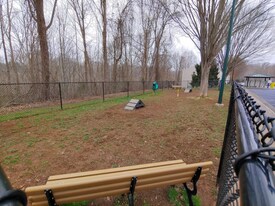 600 Reusens Rd in Lynchburg, VA - Building Photo