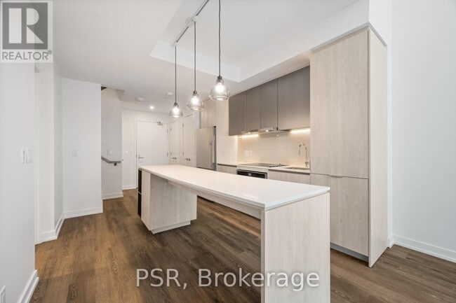 11 Ordnance St in Toronto, ON - Building Photo - Building Photo