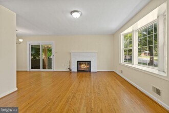 5508 Spruce Dr in Clinton, MD - Building Photo - Building Photo