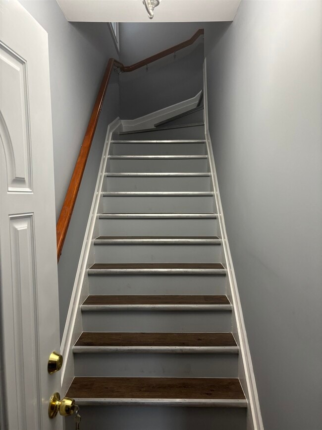 304 Chapel Ave in Jersey City, NJ - Building Photo - Building Photo
