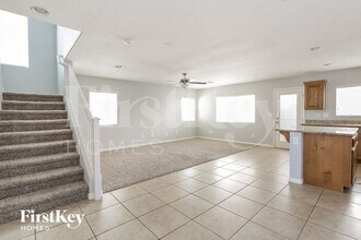 10716 Medford Oaks Ct in Las Vegas, NV - Building Photo - Building Photo