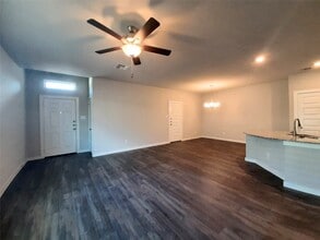 9881 Grosbeak Ln in The Woodlands, TX - Building Photo - Building Photo