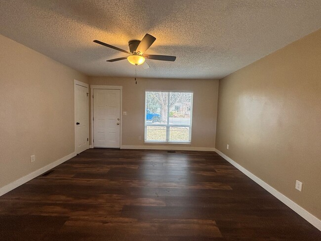 6050 Tuckerman Ln in Colorado Springs, CO - Building Photo - Building Photo