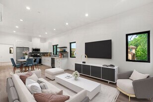 8931 Hubbard St in Culver City, CA - Building Photo