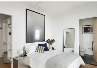 300 Ashland Pl in Brooklyn, NY - Building Photo - Building Photo