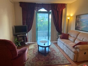 11700 Old Georgetown Rd, Unit 203 in Rockville, MD - Building Photo - Building Photo