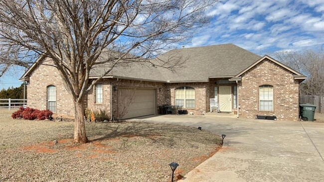 2217 Pine View Terrace in Edmond, OK - Building Photo - Building Photo