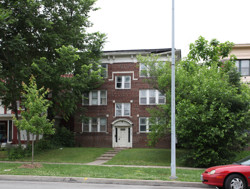 2708-2710 Benton Blvd in Kansas City, MO - Building Photo