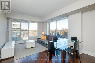 701 Sheppard Ave W in Toronto, ON - Building Photo - Building Photo