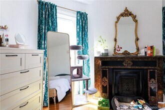 129 College St, Unit Unit 3 - Upper Back in Buffalo, NY - Building Photo - Building Photo