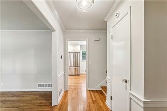 190 Thompson Pl in Roswell, GA - Building Photo - Building Photo
