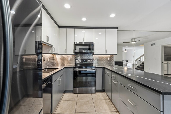 property at 3852 Jefferson St