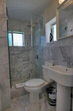 3201 NE 23rd St in Fort Lauderdale, FL - Foto de edificio - Building Photo