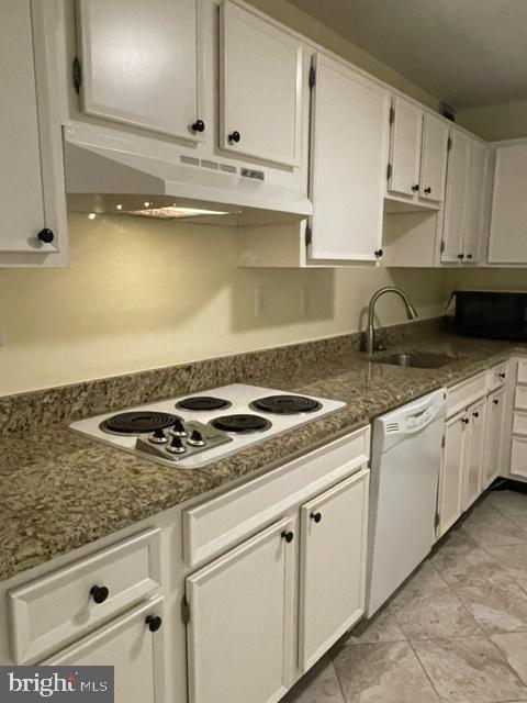 property at 309 Yoakum Pkwy