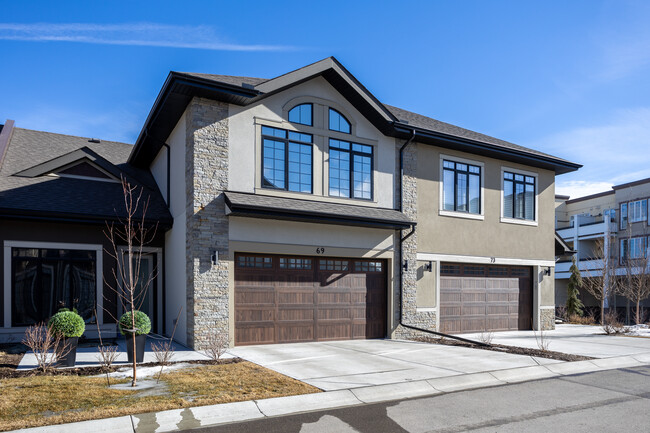 228 Quarry Way SE in Calgary, AB - Building Photo - Primary Photo