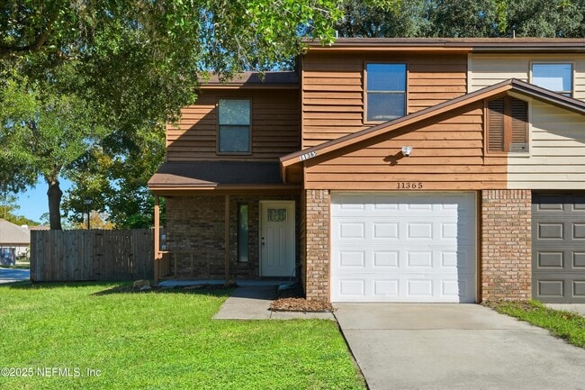 property at 11365 Tanager Dr S