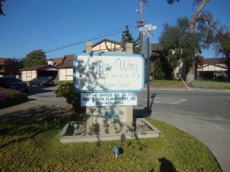 Aspen Way in Arroyo Grande, CA - Building Photo