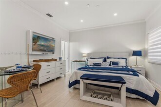 41217 Fisher Island Dr in Miami, FL - Building Photo - Building Photo