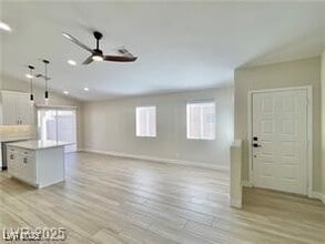 8456 W Gilmore Ave in Las Vegas, NV - Building Photo - Building Photo