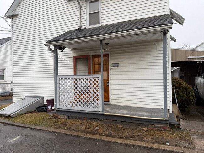 27 Penn St in Kingston, PA - Building Photo - Building Photo