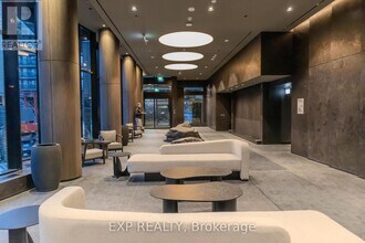 120 Broadway Ave in Toronto, ON - Building Photo - Building Photo