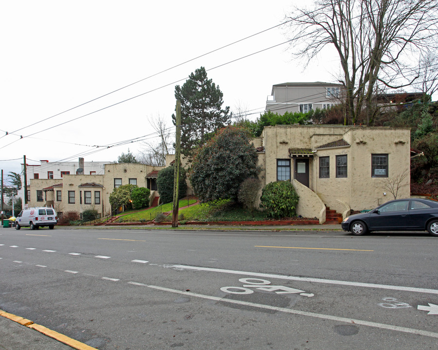 Donphilita Apartments in Seattle, WA - Building Photo