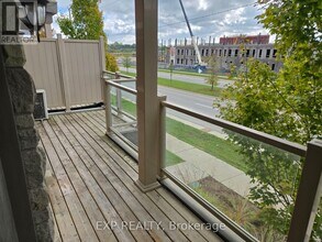 1110 Fairway Rd N in Kitchener, ON - Building Photo - Building Photo