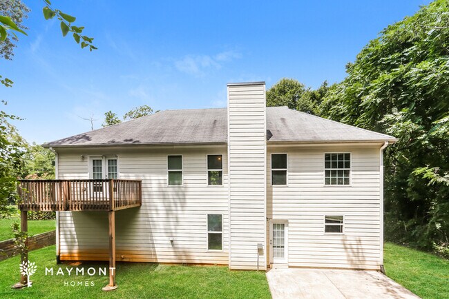 2556 Phillips St in Lithonia, GA - Building Photo - Building Photo