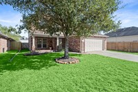 18310 Melissa Springs Dr, Unit 3B in Tomball, TX - Building Photo - Building Photo