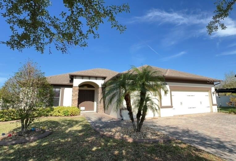 5121 Appenine Loop W in St. Cloud, FL - Building Photo