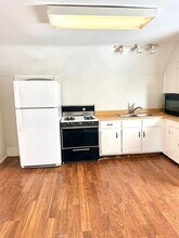 674 St Charles St in Elgin, IL - Building Photo - Building Photo