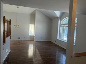 14 Schindler Ct in Chatham, NJ - Building Photo - Building Photo