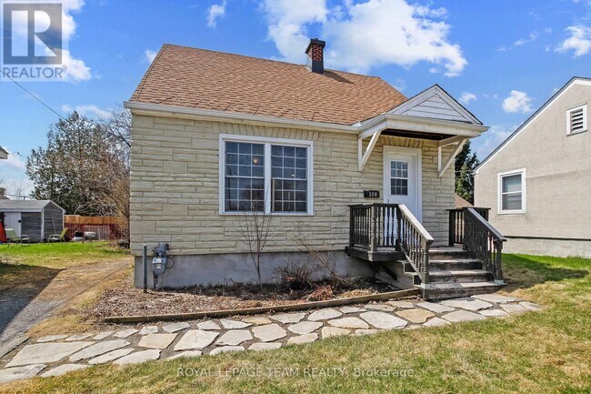 100 Harrold Pl in Ottawa, ON - Building Photo - Building Photo