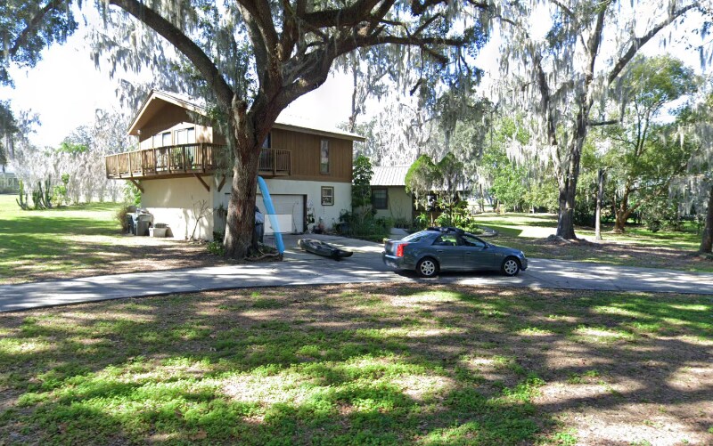 5915 Oakmont Ln in Lakeland, FL - Foto de edificio